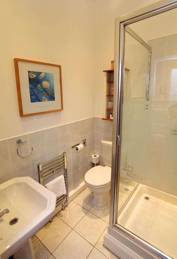 Bed & Breakfast Hall 5*